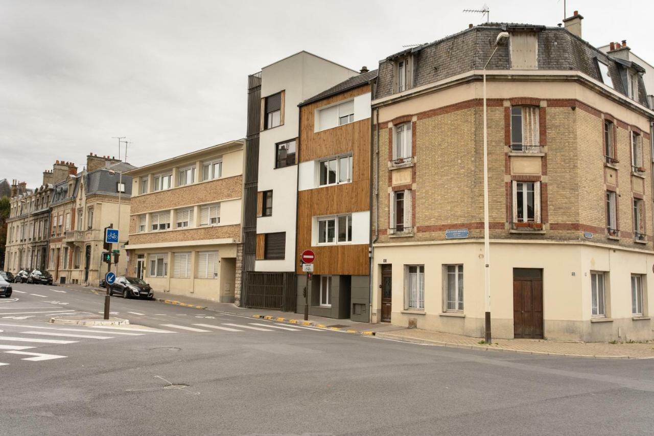 Appartement Au Pied De La Cathedrale رانس المظهر الخارجي الصورة